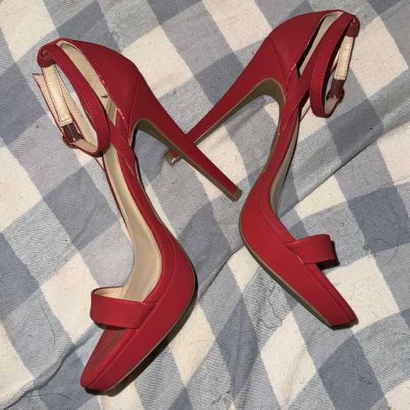 Charlotte Russe 5” Red Matte Heels - Picture 3 of 5